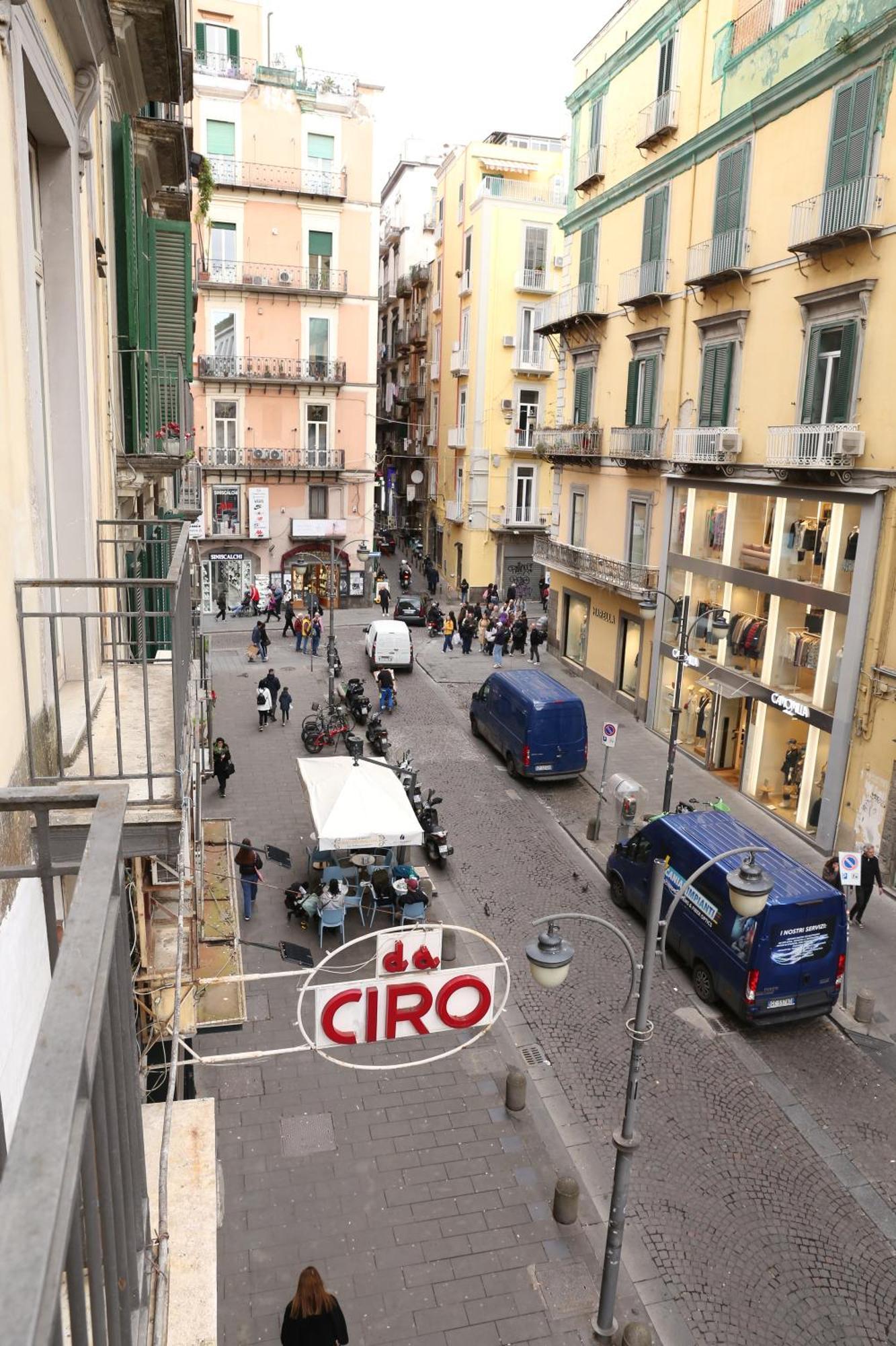 Con I Tuoi Occhi * Naples
